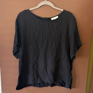 Melloday Black Button-Back Blouse